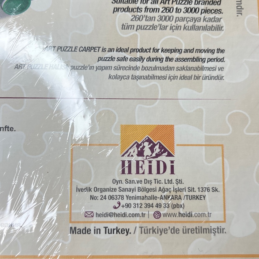 1000-Piece Frida Jigsaw Puzzle - Picture 4 of 6